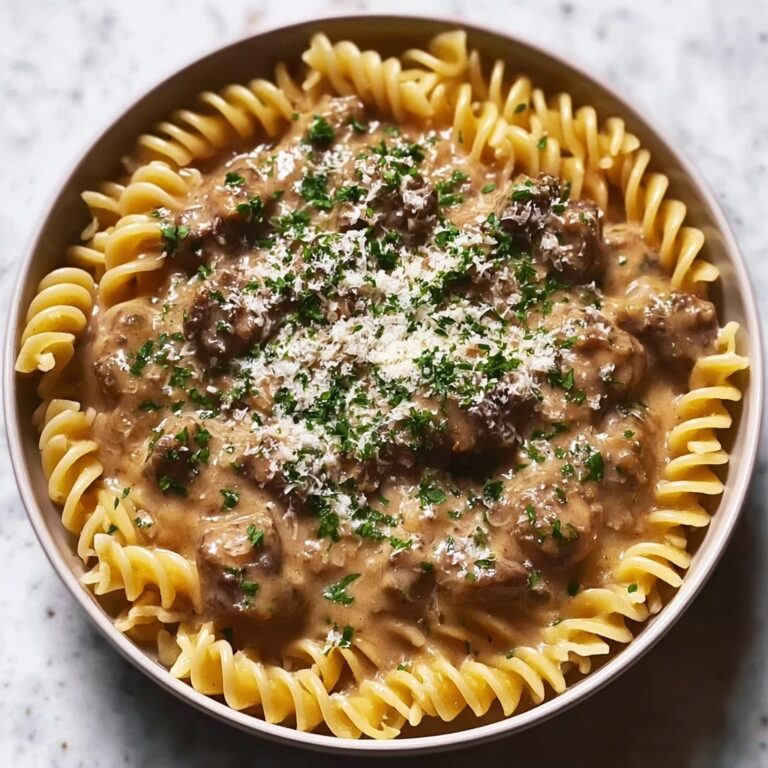 Slow Cooker Creamy Garlic Beef Pasta Recipe